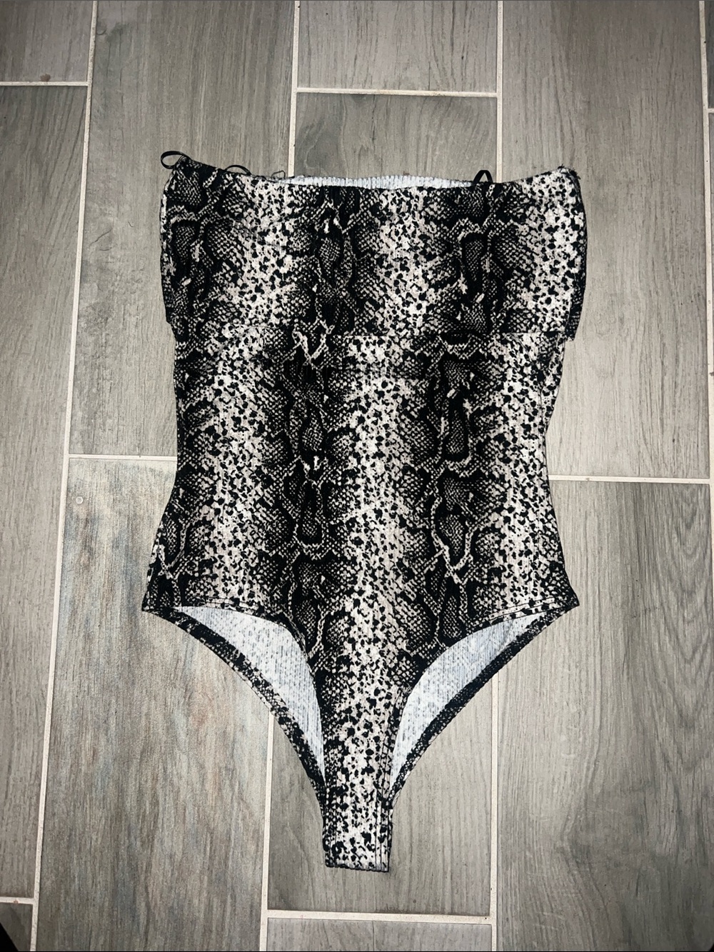 gaze Black and White Snake Print One-Piece